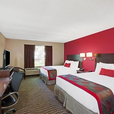 New World Inn & Conference Center كولومبوس المظهر الخارجي الصورة
